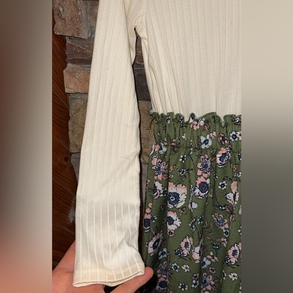ONE STEP UP Girls/Kids Size Med 10/12 Cream and Green Floral Dress Long Sleeve - Picture 4 of 11